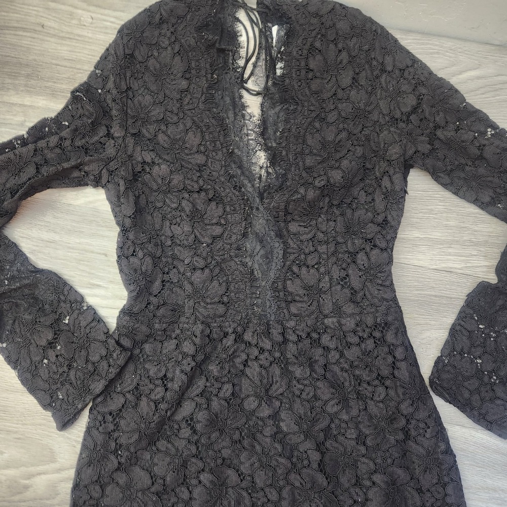 Sandro Black Lace Mini Dress Size 2 V-Neck Open Back Eyelash Trim Cocktail - Picture 14 of 15
